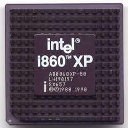 Intel i860 XP A80860XP-50 L4190197 top.jpg