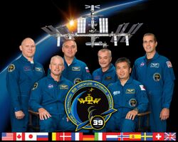 Expedition 39 crew portrait.jpg