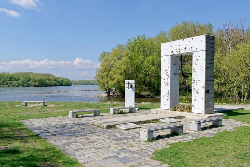 File:Memorial of Iron Curtain, Bratislava, 20220428 1104 5796.jpg