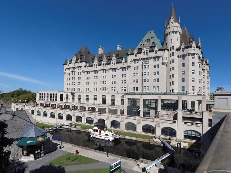 File:View of west elevation of Château Laurier Hotel, Ottawa;.jpg