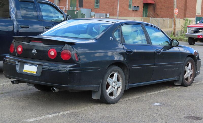 File:2004 Chevrolet Impala SS Supercharged, rear right, 08-27-2023.jpg