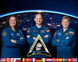Expedition 57 crew portrait (new).jpg