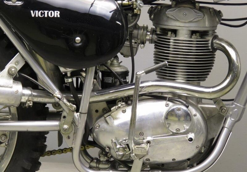File:1967 BSA B44VE Victor Enduro 441cc-engine right side.jpg