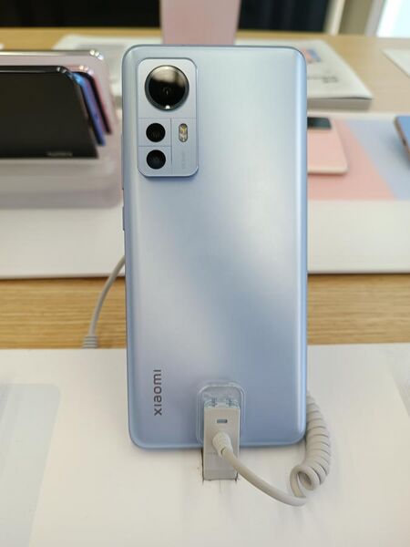 File:The back of Xiaomi 12.jpg