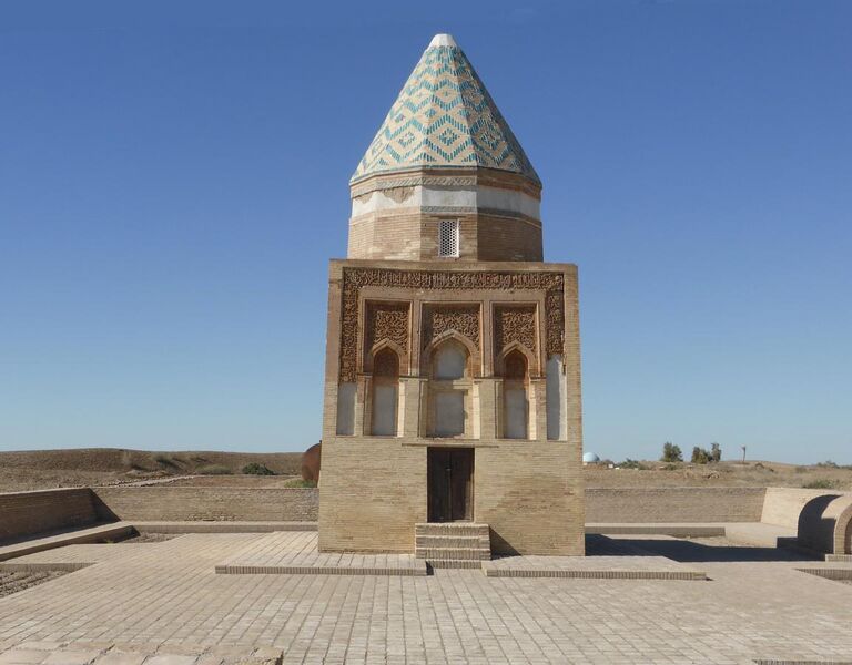 File:Il Arslan Mausoleum (2) (45385810581).jpg