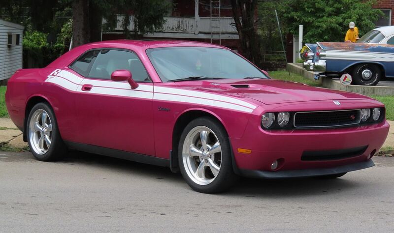 File:2010 Dodge Challenger RT Classic, front right, 09-09-2023.jpg