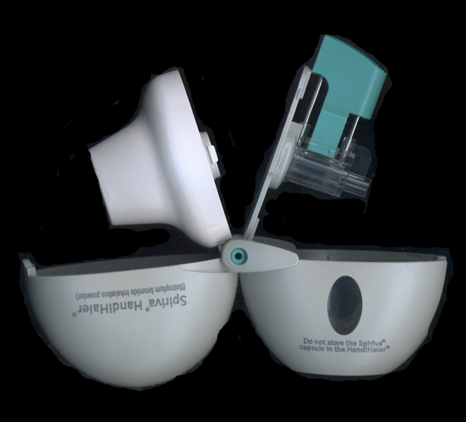File:"Spiriva HandiHaler"-brand dry powder inhaler (open).png