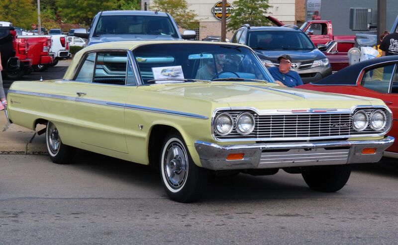File:1964 Chevrolet Impala Sport Coupe, front right, 09-30-2023.jpg