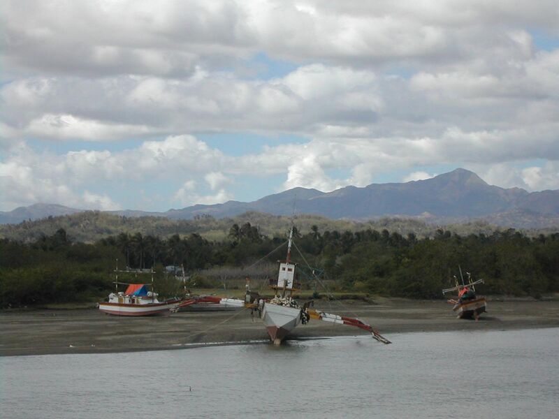 File:Fishing boats in the Philippines.jpg