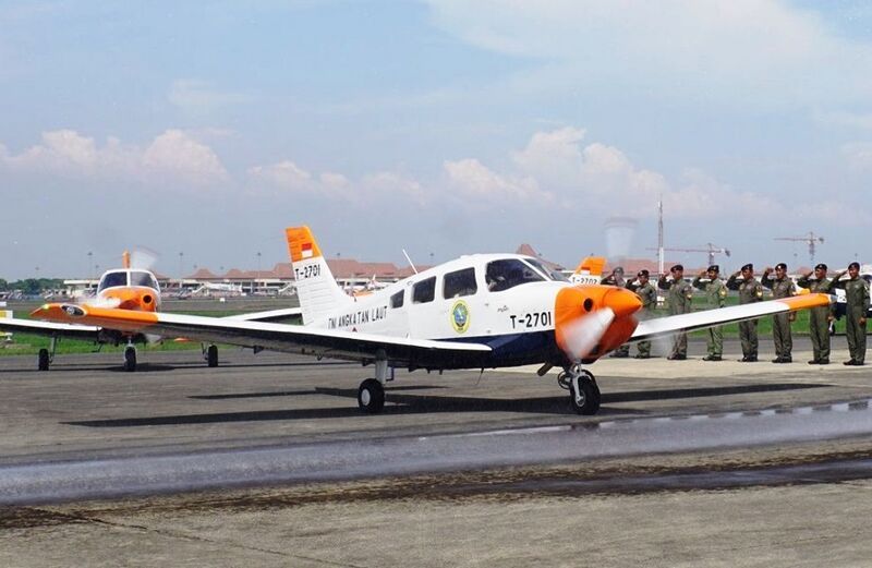 File:Piper Archer DX PA-28 Indonesian Navy.jpg