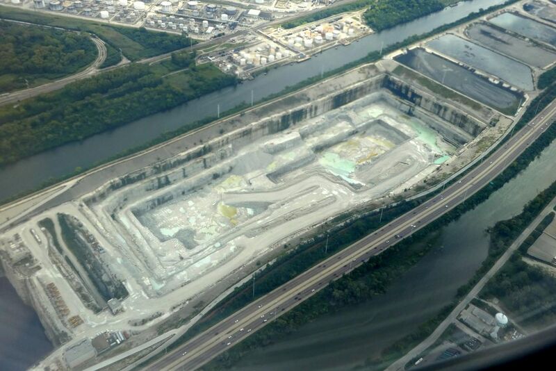 File:Aerial view of McCook Reservoir Phase II construction, September 2023.JPG