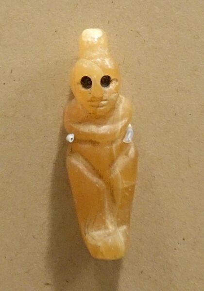 File:Tell es-Sawwan figurine - Oriental Institute Museum, University of Chicago - DSC06933.JPG