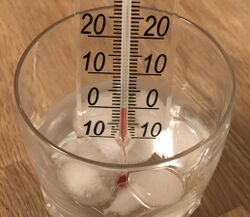 Melting ice thermometer.jpg