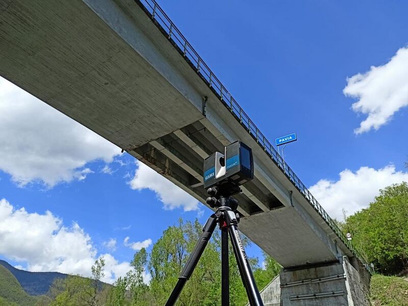 File:Terrestrial Laser Scanning of a bridge.jpg