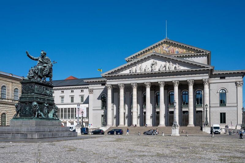 File:Nationaltheater Munich.jpg