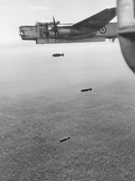 File:RAAF Avro Lincoln dropping bombs over Malaya, 1954.jpg
