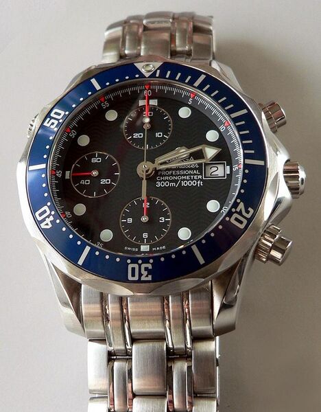 File:Omega Seamaster chronograph watch (300 meters water resist) (cropped).jpg