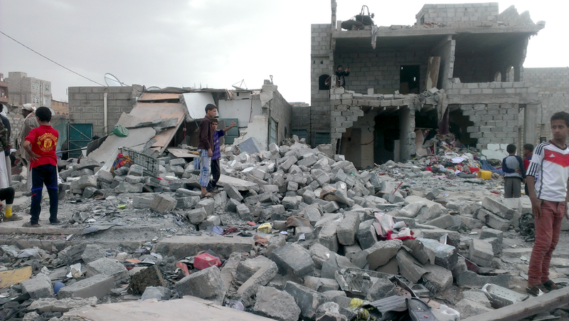 File:Months after an airstrike on a neighborhood populated by black Yemenis or "Muhamasheen" more than a hundred buildings still remain in rubble and survivors continue to search for any valuables - Sanaa - Yemen - Oct-9-2015.png