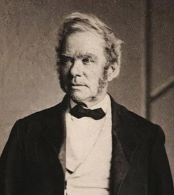 Portrait photograph of Josiah Warren