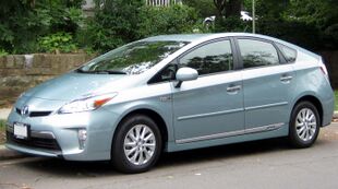 2012 Toyota Prius plug-in hyrid -- 07-14-2012.JPG